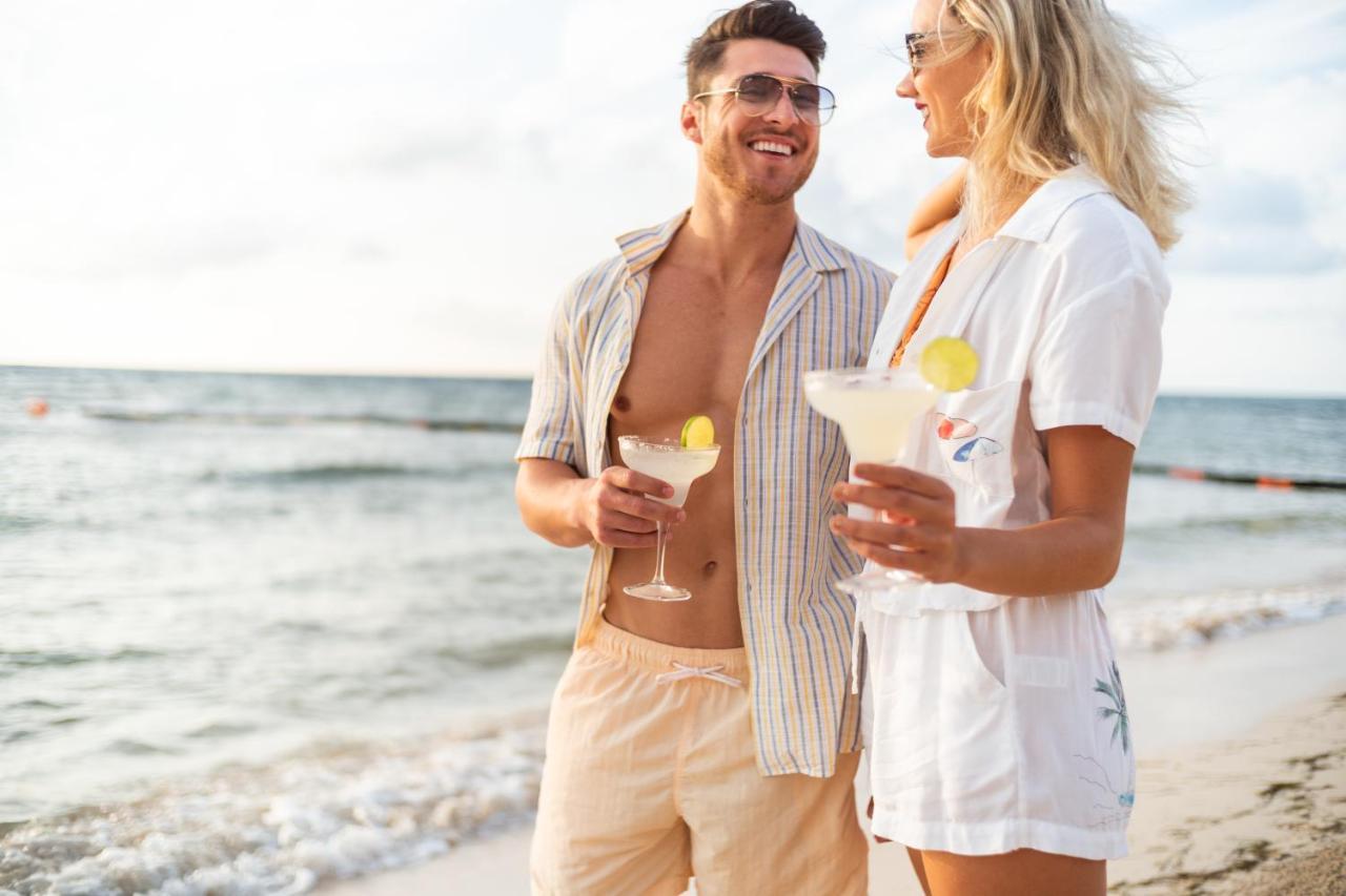 פוארטו מורלוס Margaritaville Island Reserve Riviera Cancun - A Karisma All-Inclusive Experience For All (Adults Only) מראה חיצוני תמונה