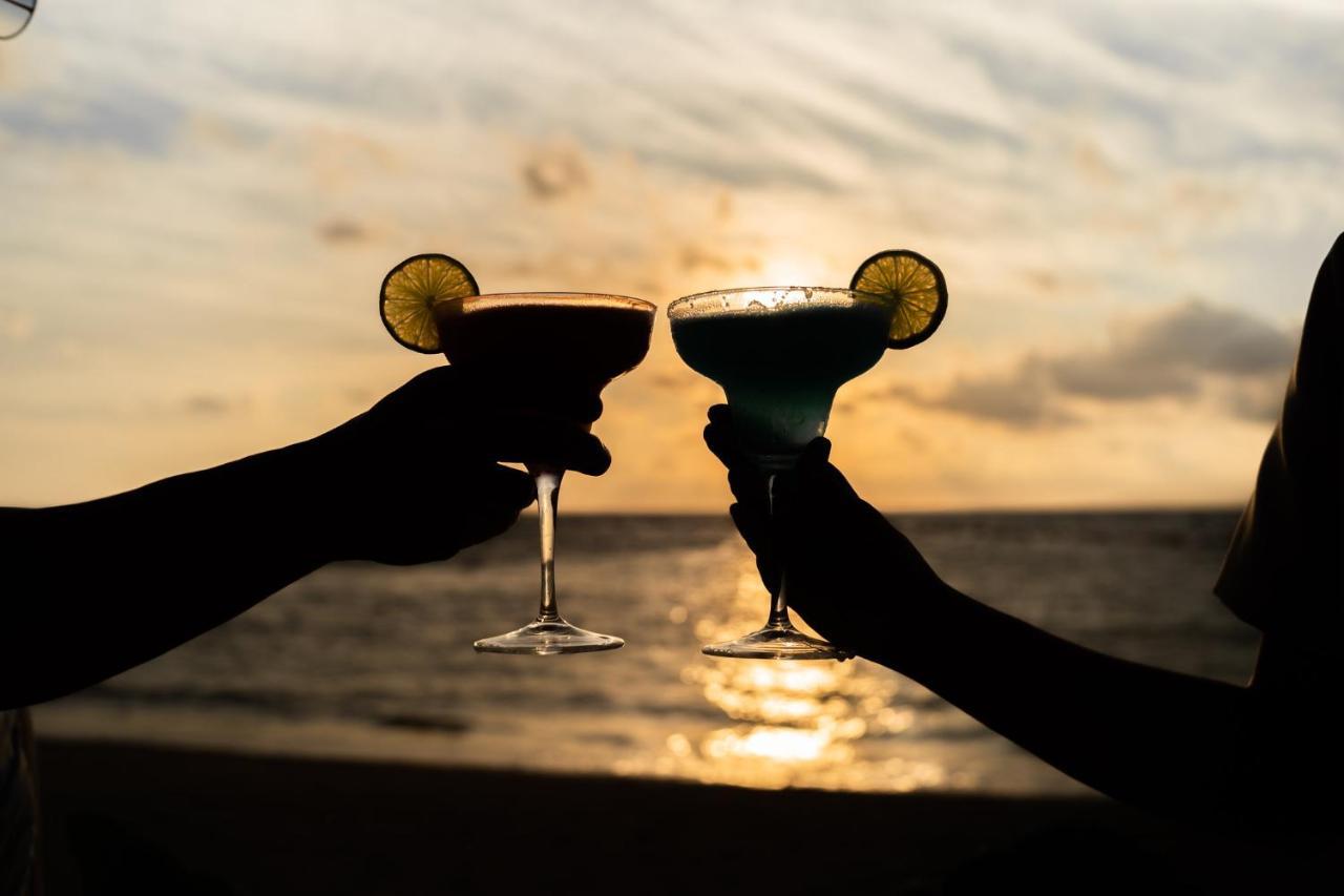 פוארטו מורלוס Margaritaville Island Reserve Riviera Cancun - A Karisma All-Inclusive Experience For All (Adults Only) מראה חיצוני תמונה