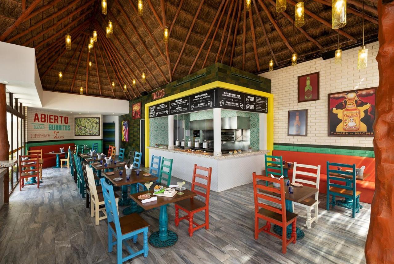 פוארטו מורלוס Margaritaville Island Reserve Riviera Cancun - A Karisma All-Inclusive Experience For All (Adults Only) מראה חיצוני תמונה
