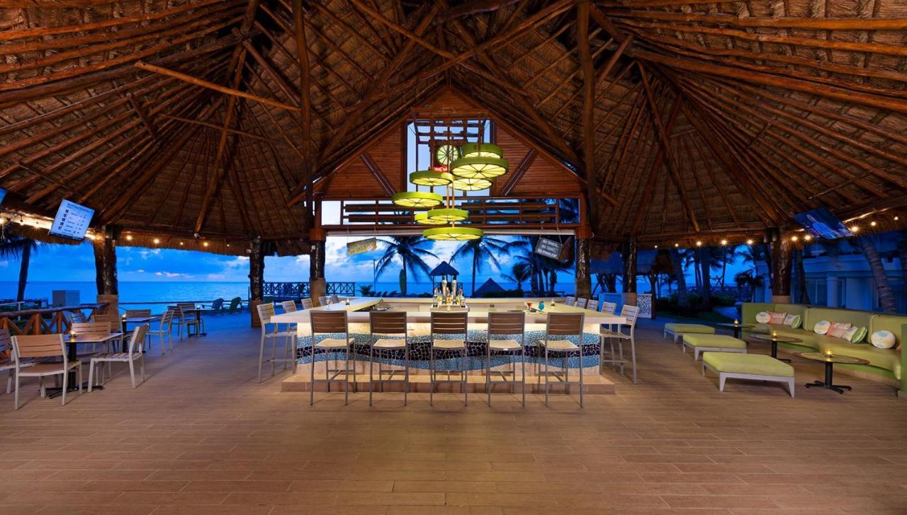 פוארטו מורלוס Margaritaville Island Reserve Riviera Cancun - A Karisma All-Inclusive Experience For All (Adults Only) מראה חיצוני תמונה